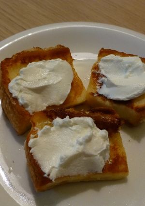 フレンチトースに濃厚ヨーグルト！-レシピのメイン写真