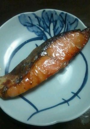 ふっくら美味しい甘塩鮭の酒粕漬け焼き-レシピのメイン写真