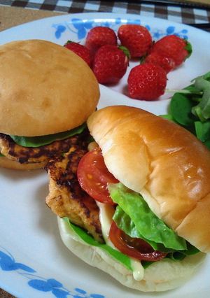 朝食に☆味噌つくねハンバーガー-レシピのメイン写真