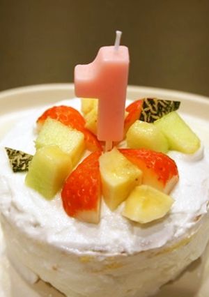 １歳のお誕生日に！ヨーグルトデコケーキ-レシピのメイン写真