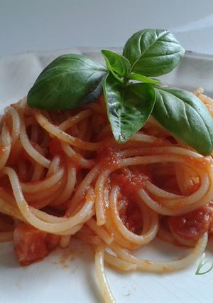 トマトソースとベーコンのパスタ-レシピのメイン写真