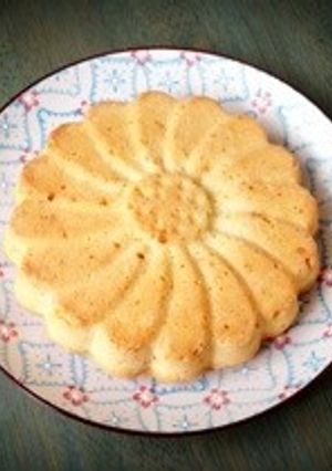 オレンジピールとコアントローのケーキ-レシピのメイン写真