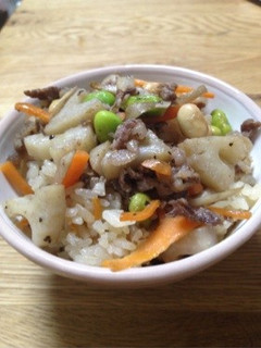 ゴボウの炊き込み御飯-レシピのメイン写真