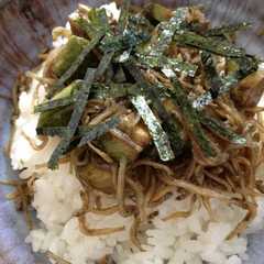 รูปของ アボカドしらす丼