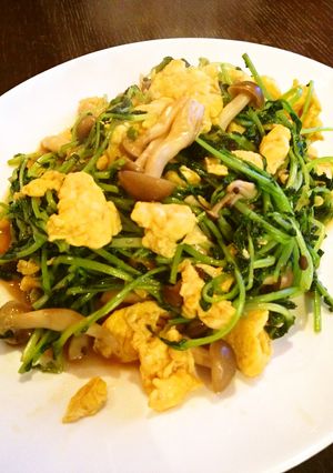 豆苗としめじのふんわり☆たまご炒め-レシピのメイン写真