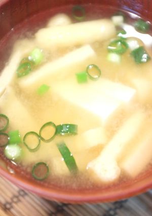 豆腐と油揚げのお味噌汁-レシピのメイン写真
