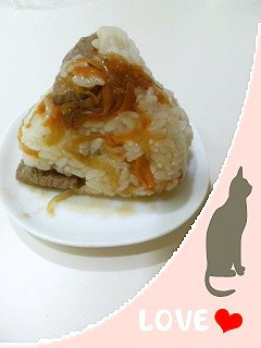 お弁当に夜食に◎おにぎり♪具:牛きんぴら-レシピのメイン写真
