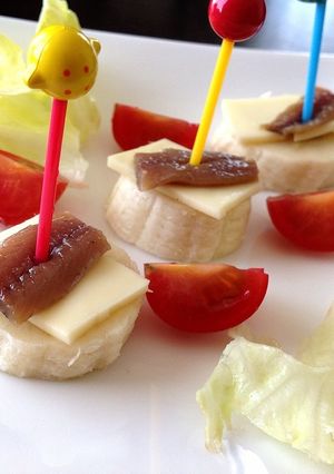 おしゃれ前菜＊バナナアンチョビピンチョス-レシピのメイン写真
