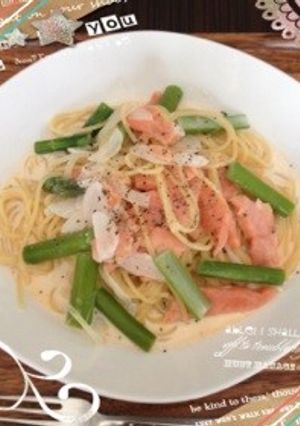 アスパラとスモークサーモンのミルクパスタ-レシピのメイン写真