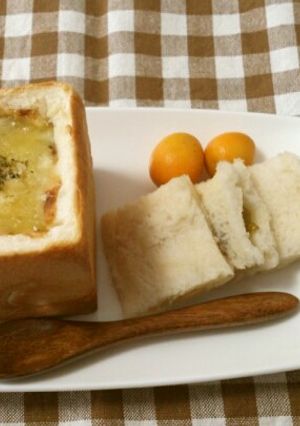 くり抜きパンでリメイクカレーグラタン-レシピのメイン写真