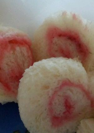 離乳食 いちごのくるくるサンドイッチ♪-レシピのメイン写真