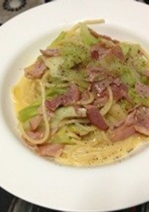 キャベツと生ハムのペペロンチーノ-レシピのメイン写真