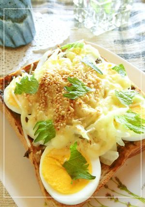 茹で卵×新玉葱の梅海苔わさびトースト-レシピのメイン写真