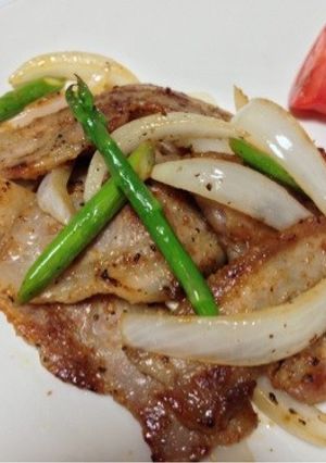 豚肉と新タマネギのレモンペッパー焼き❤-レシピのメイン写真