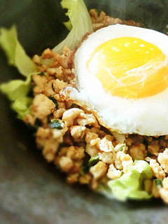 【納豆入り】エスニック鶏そぼろ丼-レシピのメイン写真