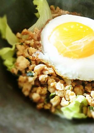 【納豆入り】エスニック鶏そぼろ丼-レシピのメイン写真