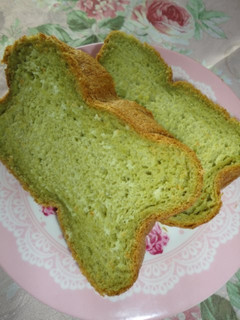 ふんわりもっちり☆HB蜂蜜抹茶パン-レシピのメイン写真