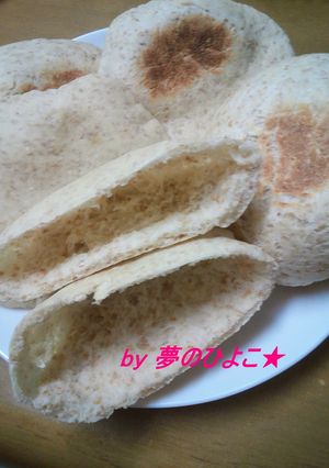 手ごねで簡単♪全粒粉入りピタパン-レシピのメイン写真