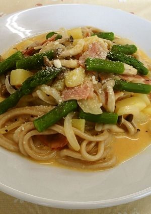 牛乳でつくるカルボナーラ風もち麦麺-レシピのメイン写真