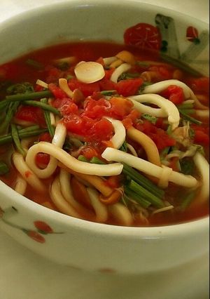 子ども絶賛の山菜トマトうどん-レシピのメイン写真
