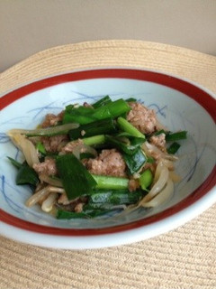 水っぽくないコツは…ニラもやし挽肉炒め-レシピのメイン写真