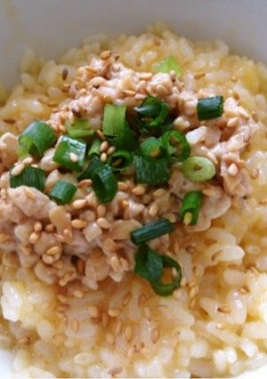 １人ごはんのごま納豆-レシピのメイン写真