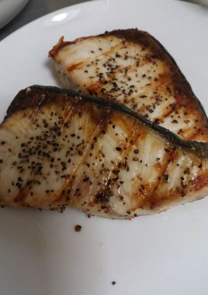 ぶりのブラックペッパー焼き-レシピのメイン写真