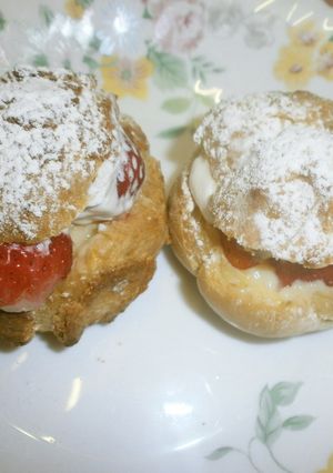 苺＆バナナ入りシュークリーム-レシピのメイン写真