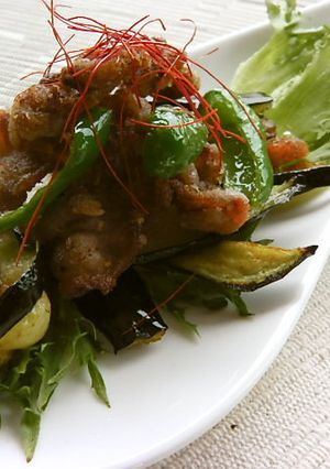 カリカリ豚とカラフル野菜♪ポン酢でどうぞ-レシピのメイン写真