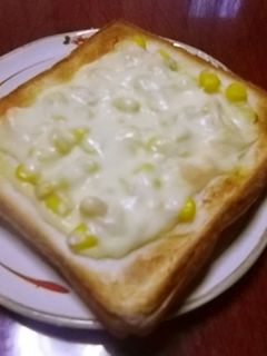 マヨコーンチーズトースト-レシピのメイン写真
