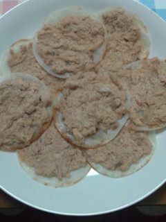 餃子の皮でパリッとピザ(^-^)-レシピのメイン写真