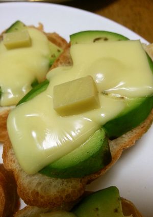 アボガドとチーズのホットオンサンド-レシピのメイン写真