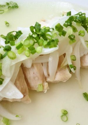 新玉ねぎ＆ムネ肉　さっぱり♪レンジ蒸し-レシピのメイン写真