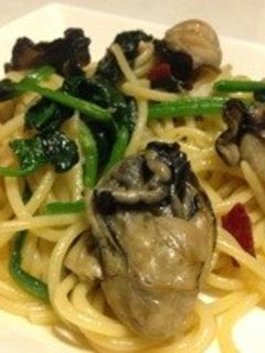 牡蠣のオイル煮とほうれん草のパスタ-レシピのメイン写真