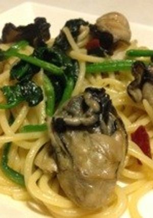 牡蠣のオイル煮とほうれん草のパスタ-レシピのメイン写真
