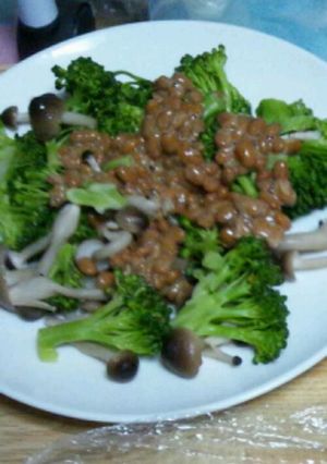 ブロッコリーとしめじと納豆あえ☆-レシピのメイン写真