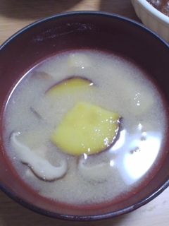 さつまいものお味噌汁-レシピのメイン写真