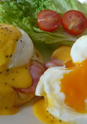 ハワイ朝食の定番！エッグベネディクト✩-レシピのメイン写真