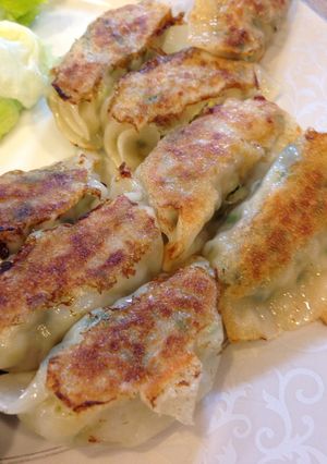 塩麹で味付け 中はふっくら外はかりっ餃子-レシピのメイン写真