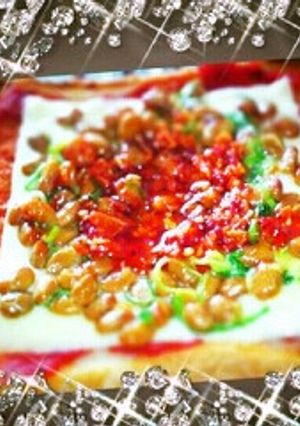 5分で簡単♥納豆ピザトーストのラー油かけ-レシピのメイン写真