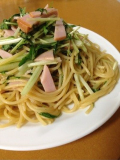 水菜とハムのパスタ☆包丁要らず-レシピのメイン写真