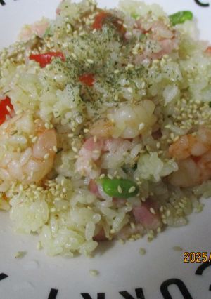 ベーコンむき海老パプリカのピラフ😋♪-レシピのメイン写真