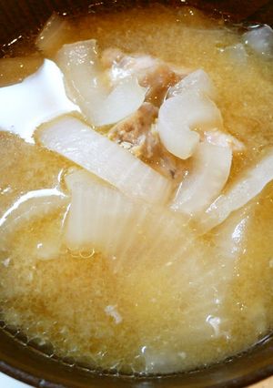 新玉ねぎと鶏肉の味噌汁✿-レシピのメイン写真