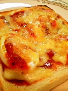 半熟たまごとチーズのとろーりトースト-レシピのメイン写真