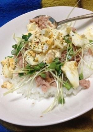 ツナたま丼-レシピのメイン写真