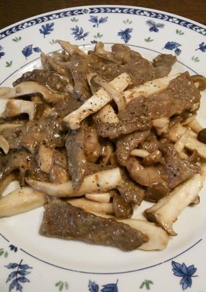 牛肉とキノコのヘルシー胡麻ダレ炒め-レシピのメイン写真