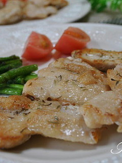 鶏むね肉のタイム入りムニエル -レシピのメイン写真