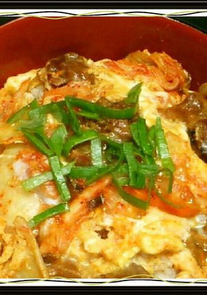 キム玉丼⇒『焼き鳥の缶詰』でキムチ親子丼-レシピのメイン写真