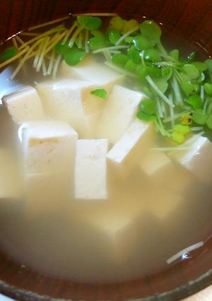 お豆腐とカイワレのお吸い物♪-レシピのメイン写真