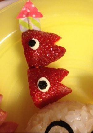子供の日キャラ弁に簡単☆苺でこいのぼり-レシピのメイン写真